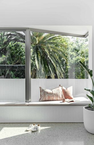 luxury accommodation holiday house wollongong airbnb south coast nsw
